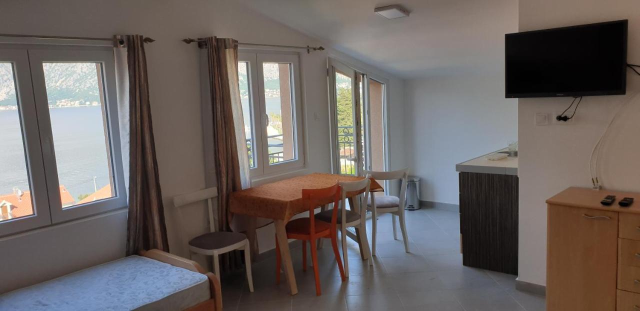 Apartments Scorpio Kotor Bagian luar foto