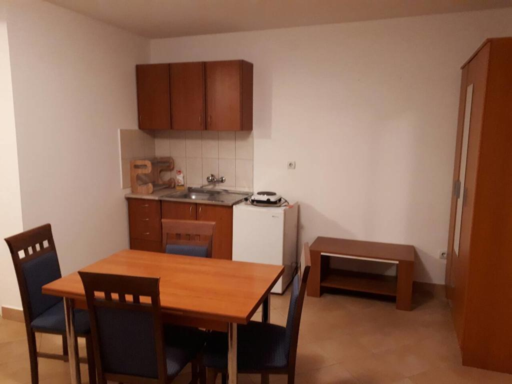 Apartments Scorpio Kotor Bagian luar foto